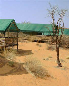 Suricate Tented Lodge Mariental Eksteriør bilde